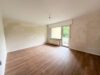 Praktisch geschnittene 4-Zimmer Wohnung in Groß-Gerau - Wohnzimmer.jpg
